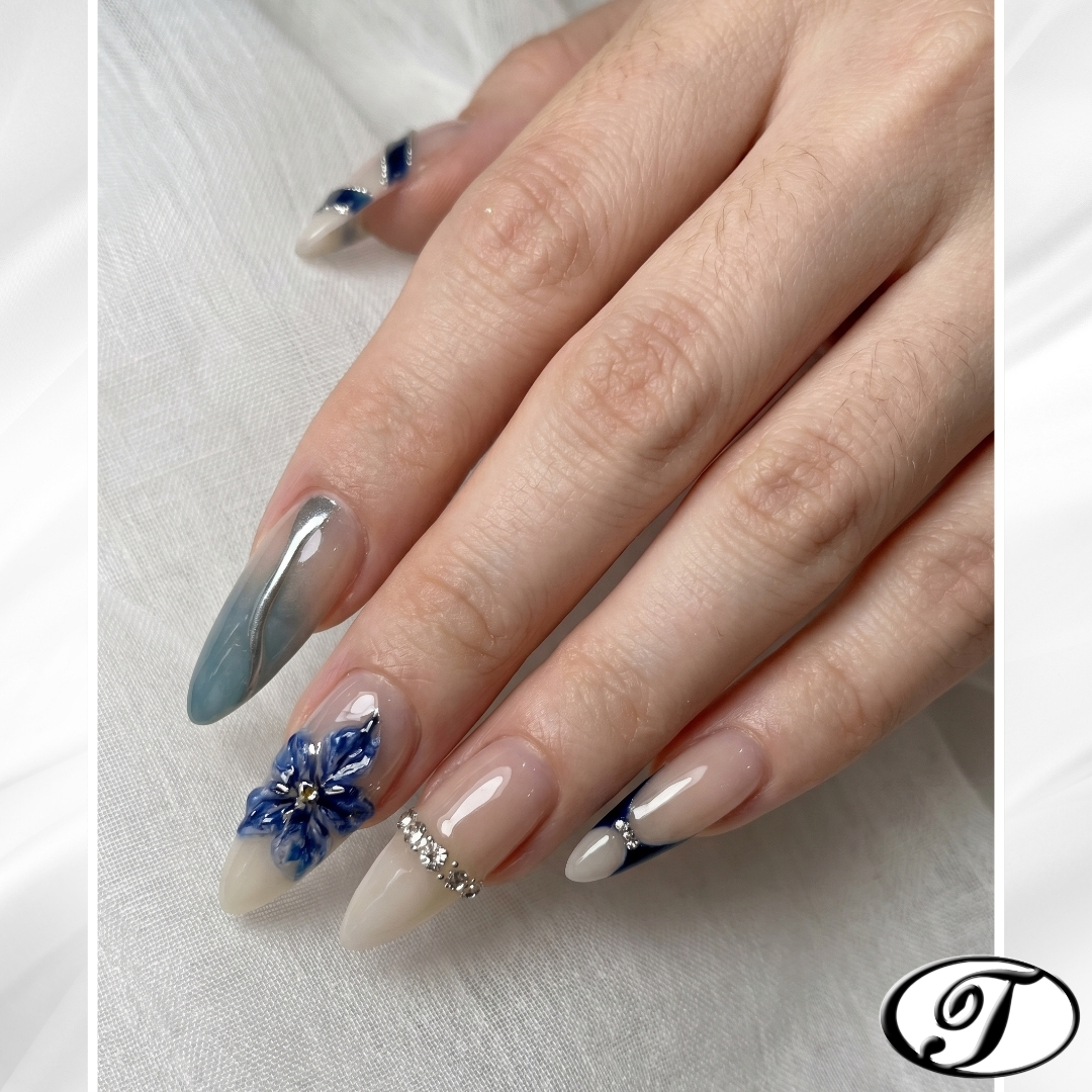 Nail elegance
